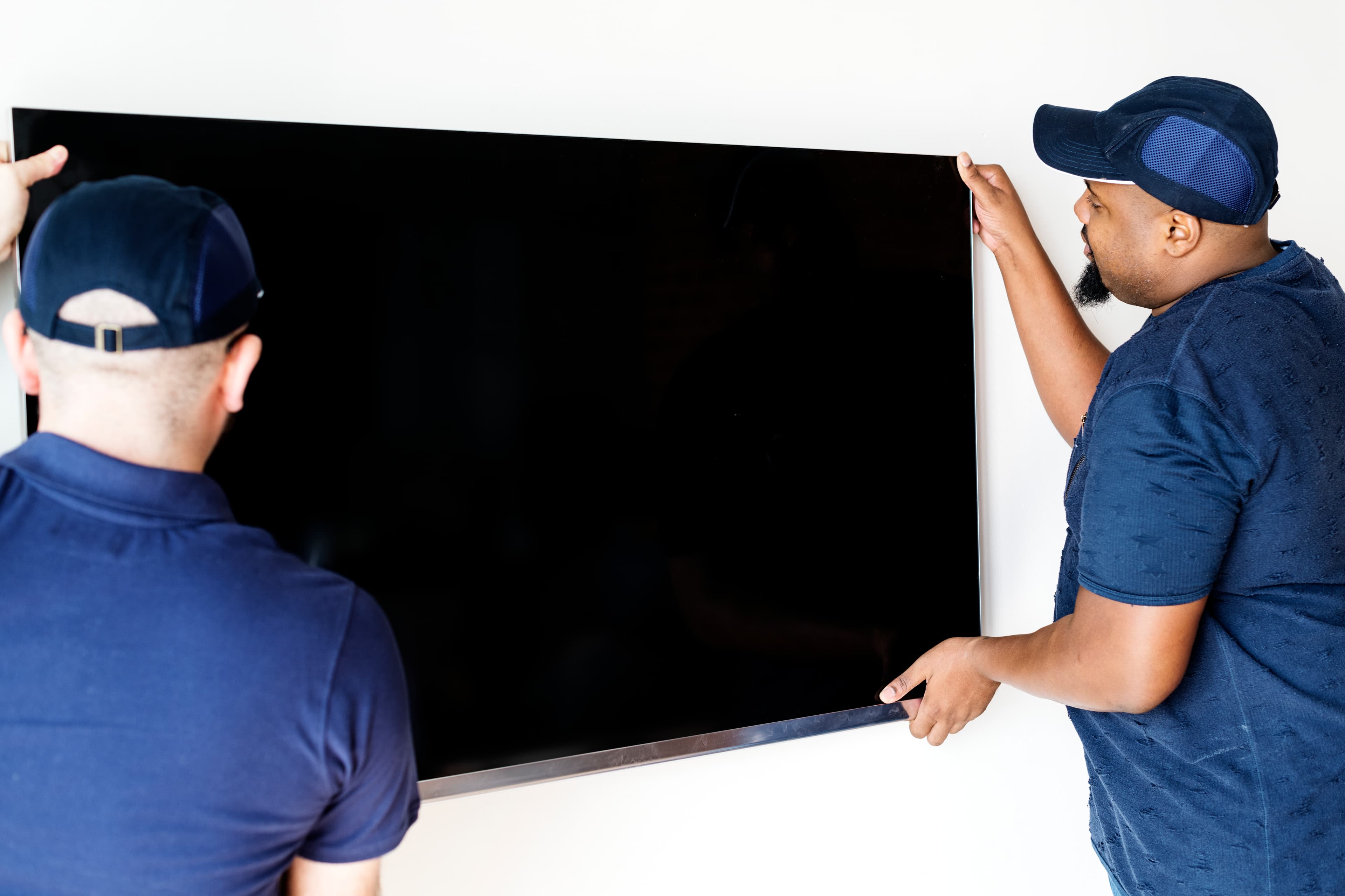 TV Mounting service by Matemovers